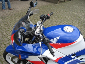 Toon details van Superbikestuurombouw A1 kit Honda CBR600F 1991-1994 Afbeeldingen van Superbikestuurombouw A1 kit Honda CBR600F 1991-1994