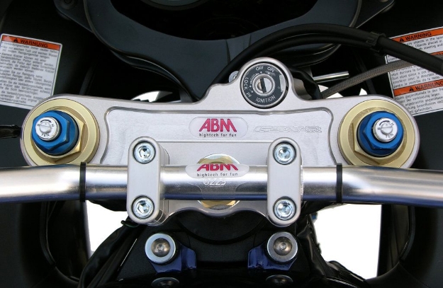 Afbeeldingen van Superbikestuurombouw A1 kit Suzuki GSX-R750 1996-1999