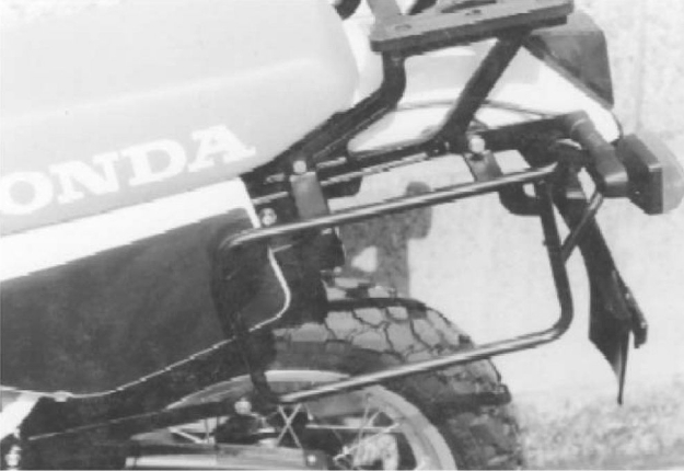 Afbeeldingen van Kofferrek zwart Hepco & Becker Honda XLM/XLRM 600