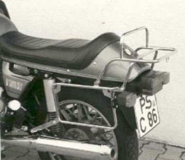 Toon details van Kofferrek zwart Hepco&Becker BMW R80RT/ R100RT/ RS/ 7/ CS '85- Afbeeldingen van Kofferrek zwart Hepco&Becker BMW R80RT/ R100RT/ RS/ 7/ CS '85-