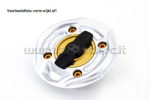 Afbeeldingen van Tankdop met snelsluiter van Evotech voor diverse Aprilia / Ducati / KTM / MV Agusta -zilver/goud