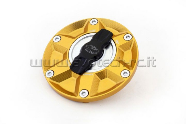 Afbeeldingen van Tankdop met snelsluiter van Evotech voor diverse Aprilia / Triumph / MV Agusta goud/zilver