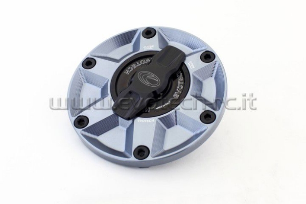 Afbeeldingen van Tankdop met snelsluiter van Evotech voor diverse Aprilia / Triumph / MV Agusta titanium/zwart