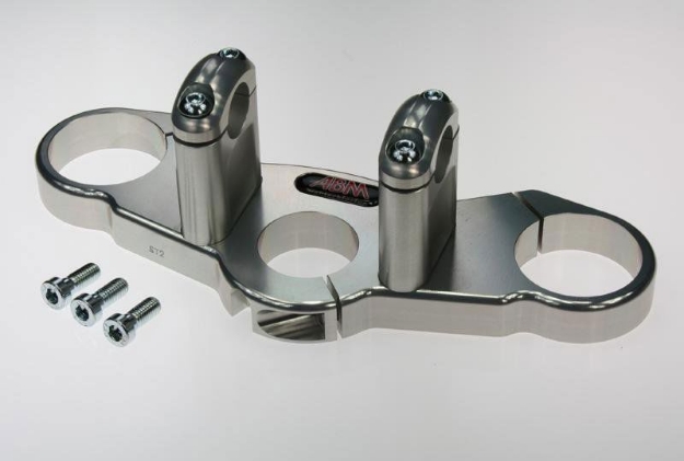 Afbeeldingen van Superbikestuurombouw kroonplaat zilver Ducati ST3 2005-