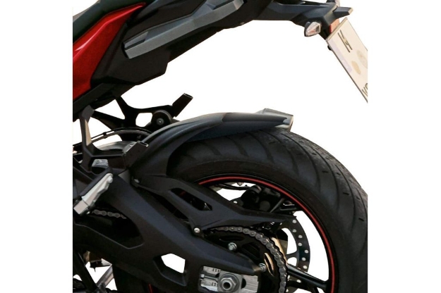 Afbeeldingen van Achterspatbord verlenger mat zwart voor het originele spatbord BMW S1000XR '20-'21