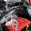 Afbeeldingen van Side Spoiler Downforce blauw van Puig voor de Aprilia RSV4 RR / RF '15-20