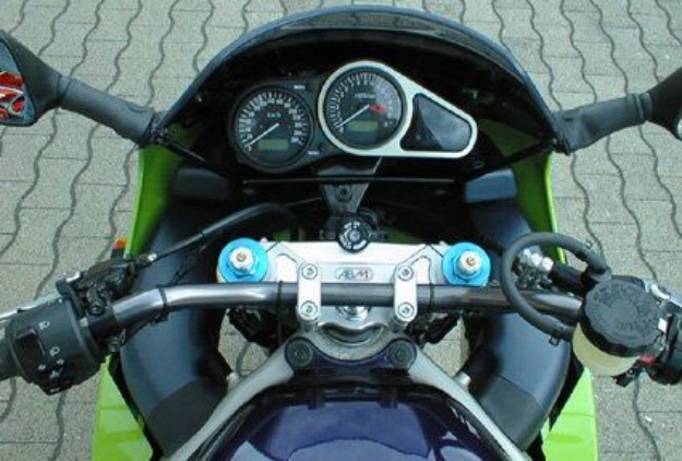 Afbeeldingen van Superbikestuurombouw A1 kit Kawasaki ZX6-R 1998-1999