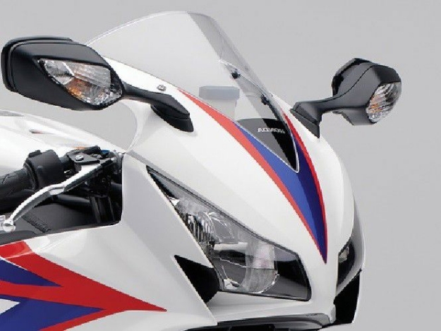 Afbeeldingen van Vervangingsruit standaard Honda CBR1000RR '12--transparant