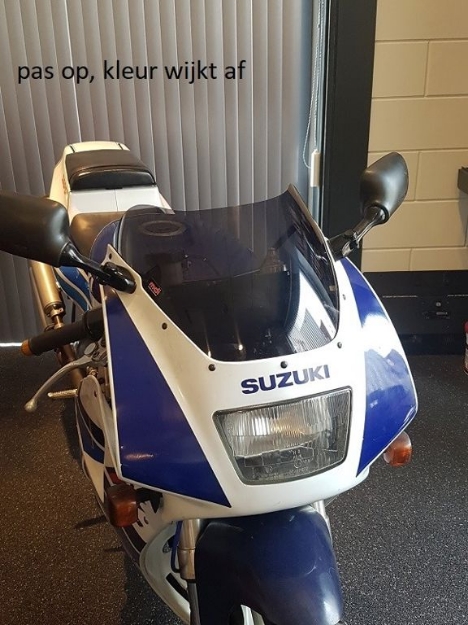 Afbeeldingen van Vervangingsruit Standaard Suzuki RGV250 '91-'94-transparant