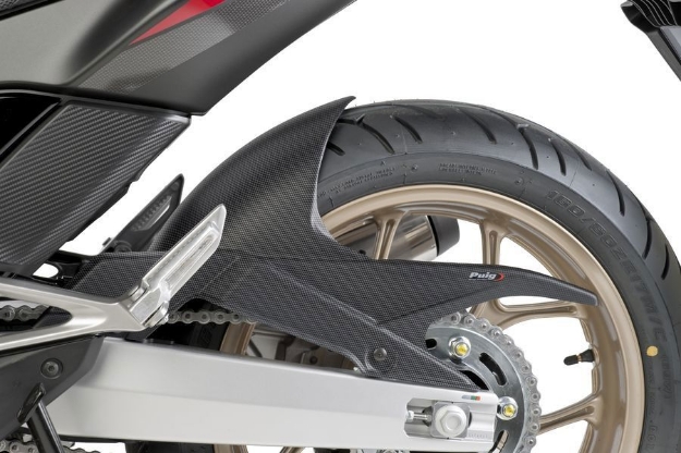 Afbeeldingen van Achterspatbord Puig carbon look Honda Integra 750 '14-