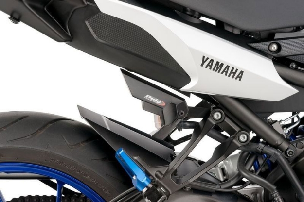 Afbeeldingen van Remvloeistofreservoir cover mat zwart Puig Yamaha MT-09 Tracer '15-