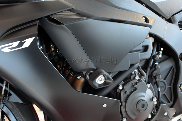 Afbeeldingen van Sliders Evotech Anti-Shock zilver Yamaha R1 ´17-