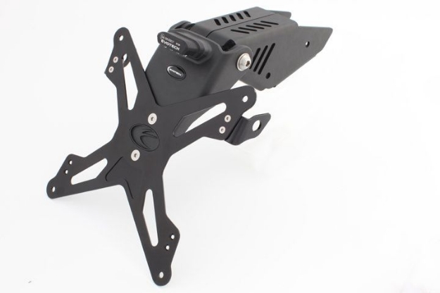 Afbeeldingen van Kentekenplaathouder Evotech Aprilia DORSODURO 750 '08-'11