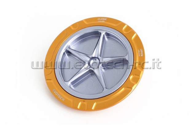 Afbeeldingen van Tankdop met schroefdop van Evotech voor Aprilia / Ducati / MV Agusta goud/titanium