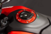 Afbeeldingen van Tankdop met sleutel opening van Evotech voor diverse Ducati en KTM modellen.