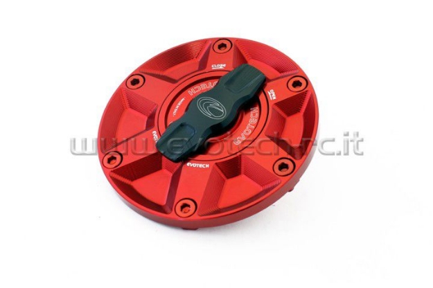 Afbeeldingen van Tankdop met snelsluiter van Evotech voor diverse Aprilia / Triumph / MV Agusta rood/rood