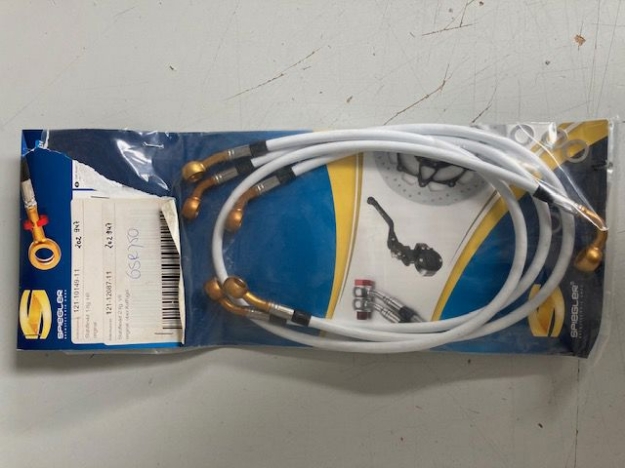 Afbeeldingen van Stahlflex remleidingset voorzijde 2-delig + achter Suzuki GSR750 '11-16