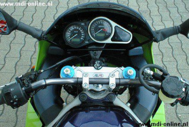 Afbeeldingen van Superbikestuurombouw kroonplaat Kawasaki ZX6-R 1998-1999