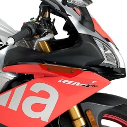 Afbeeldingen van Side Spoiler Downforce rood van Puig voor de Aprilia RSV4 RR / RF '15-20