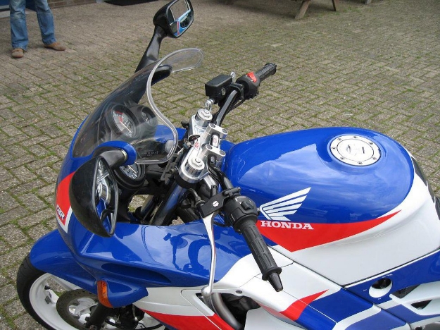 Afbeeldingen van Superbikestuurombouw A1 kit Honda CBR600F 1991-1994