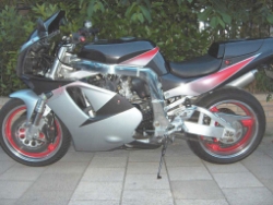 Afbeeldingen van Superbikestuurombouw A1 kit Suzuki GSX-R750 1988-1989