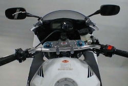 Afbeeldingen van Superbikestuurombouw A1 kit Honda CBR900RR 2002-2003