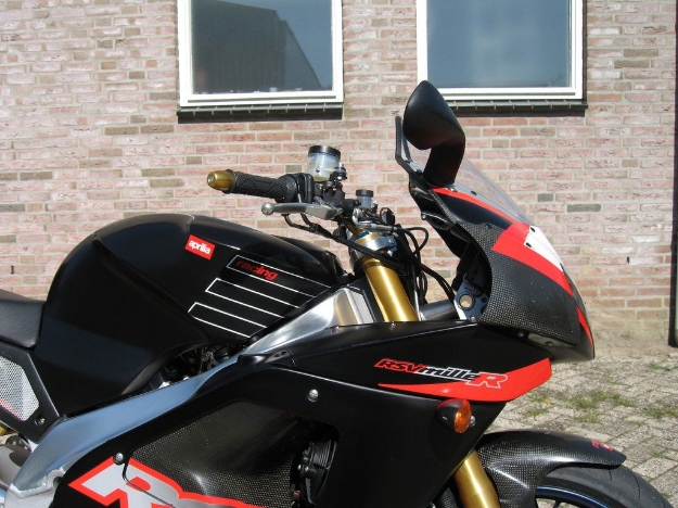 Afbeeldingen van Superbikestuurombouw A1 kit Aprilia RSV1000 MILLE/R/SP 2001-2003