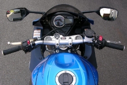 Afbeeldingen van Superbikestuurombouw A1 kit met Booster stuur Suzuki GSX-R600/750 2011-