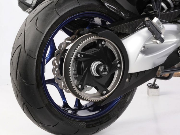 Afbeeldingen van Spindle protector rear BMW F800GT/S/ST - black Wunderlich