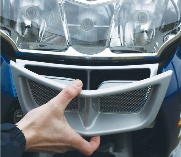 Afbeeldingen van Oil cooler grill BMW R1200RT -'09 - silver Wunderlich