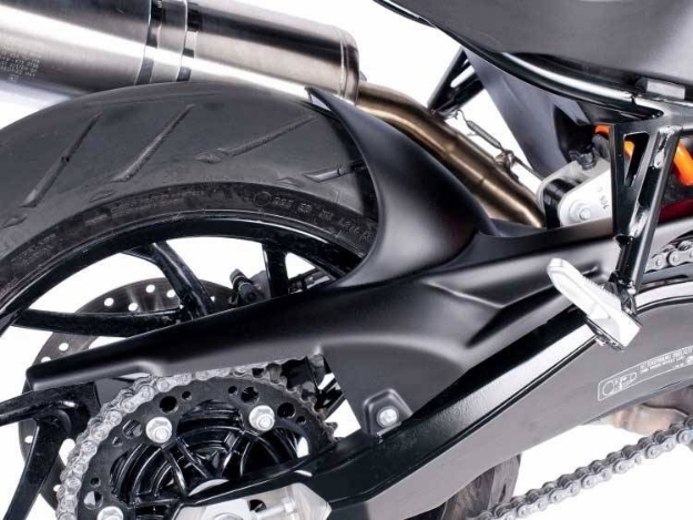Afbeeldingen van Extreme Inner Fender/chain guard BMW F800R - black Wunderlich