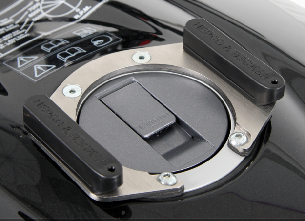 Afbeeldingen van Tankring Lock-it Hepco&Becker voor Suzuki tankdop met 5 boutgaten