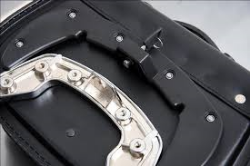 Afbeeldingen van Ivory Black C-Bow tassenset Hepco&Becker - 21 liter