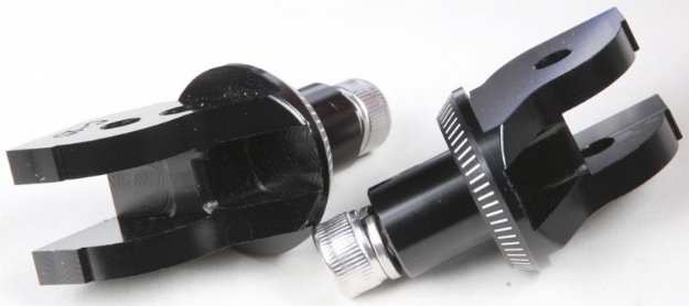 Afbeeldingen van Voetsteunadapters voorzijde van Puig voor diverse Ducati modellen