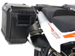 Afbeeldingen van Kofferset Hepco&Becker 'Cutout' met RVS rek en Xplorer BLACK koffers KTM 890 Adventure '21-