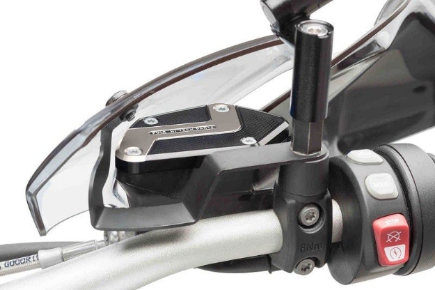 Afbeeldingen van Koppelingvloeistofreservoircover diverse BMW modellen Puig-Zilver