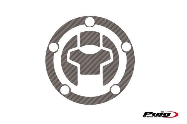 Afbeeldingen van Tankdopcover X-TREME Puig carbon look voor Suzuki DL650/1000 XT V-Strom '17-/ GSX-S750 '17-/ GSX-R1000R '17-