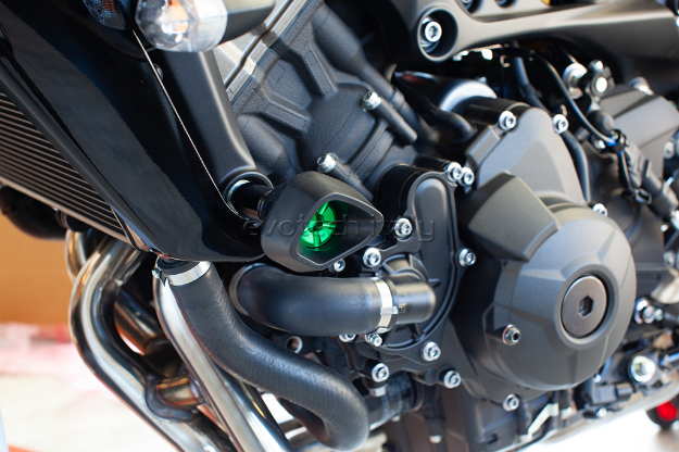 Afbeeldingen van Sliders Evotech Anti-Shock groen Yamaha MT-09 / XSR900