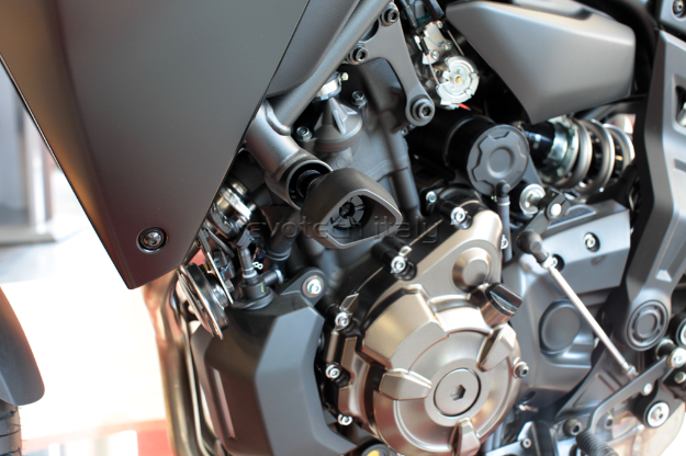 Afbeeldingen van Sliders Evotech Anti-Shock zwart Yamaha XSR700 / MT-07 / Tracer