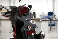 Afbeeldingen van Kentekenplaathouder Evotech Benelli BN125 '21-