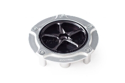 Afbeeldingen van Tankdop Evotech met schroefdop Honda (diverse modellen) zilver/zwart