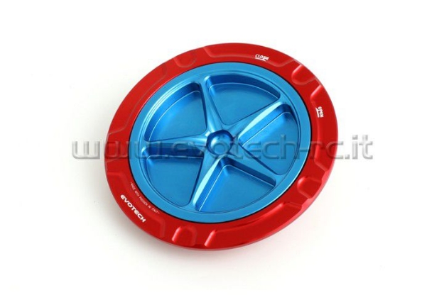Afbeeldingen van Tankdop met schroefdop van Evotech voor Aprilia / Ducati / MV Agusta rood/blauw