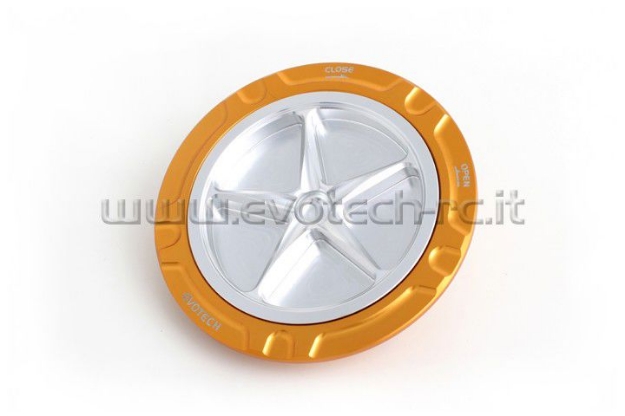 Afbeeldingen van Tankdop met schroefdop van Evotech voor Aprilia / Ducati / MV Agusta goud/zilver