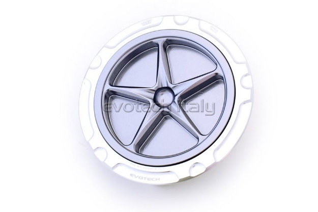 Afbeeldingen van Tankdop met schroefdop Evotech BMW R Nine T/ 1200 Scrambler '14- zilver/titanium