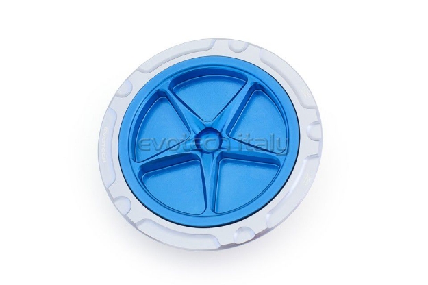 Afbeeldingen van Tankdop met schroefdop Evotech BMW R Nine T/ 1200 Scrambler '14- titanium/blauw