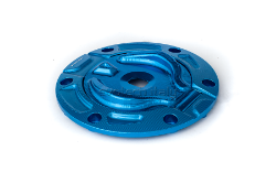 Afbeeldingen van Tankdop met sleutel opening van Evotech voor diverse Ducati en KTM modellen. blauw-blauw