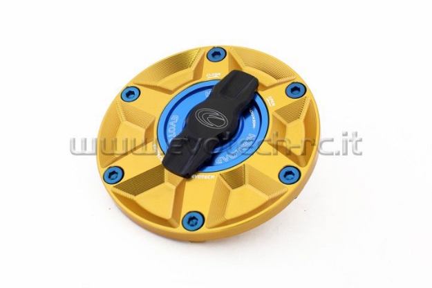 Afbeeldingen van Tankdop met snelsluiter van Evotech voor diverse Aprilia / Triumph / MV Agusta goud/blauw