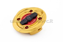 Afbeeldingen van Tankdop met snelsluiter van Evotech voor diverse BMW modellen goud/rood