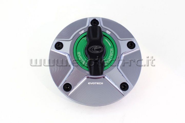 Afbeeldingen van Tankdop met snelsluiter van Evotech voor diverse Yamaha / Ducati / MV Agusta titanium/groen