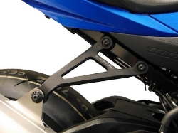 Afbeeldingen van Uitlaatsteun aluminium zwart met afwerkplaatje Evotech Performance Suzuki GSX-R1000 2017-